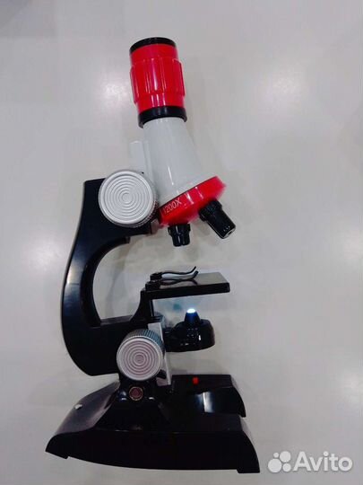 Микроскоп детский Tongde 8+ на батарейках