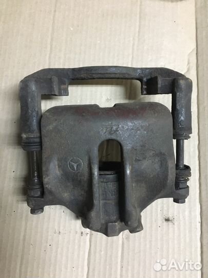 Суппорт передний Mercedes w124