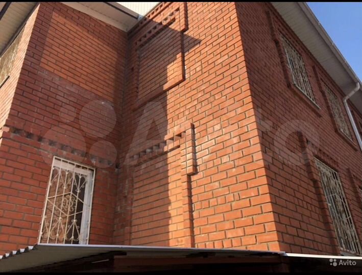 Дом 320 м² на участке 3,2 сот.