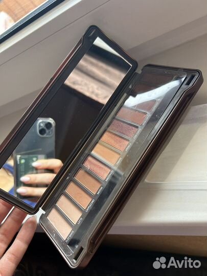 Тени для век Charming mocha eveline