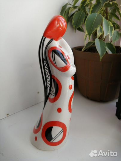 Статуэтка Гжель Девушка с косой