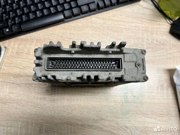 Блок управления двигателем VW T4 2.5