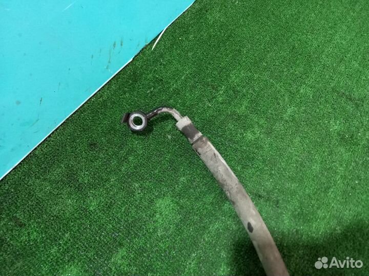 Трубка гура M. L200 2006-2016