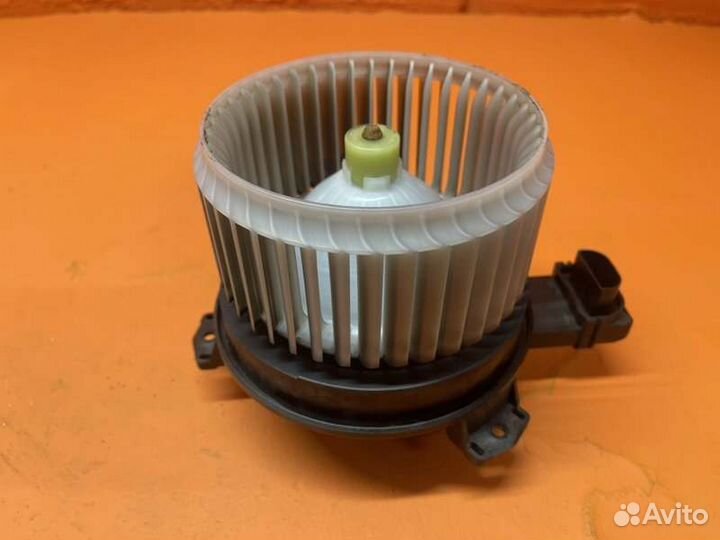 Вентилятор отопителя салона передний Honda Cr-V