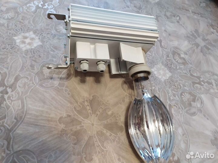 Светильник тепличный