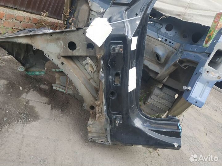 Передняя левая четверть Audi A7 G4