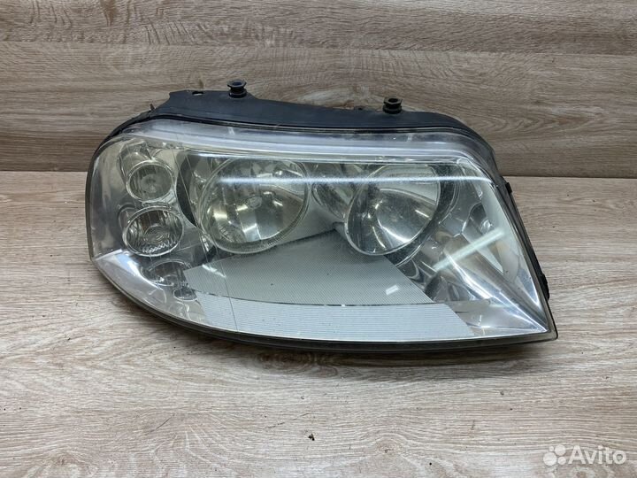 Фара правая Volkswagen Sharan рест 142751