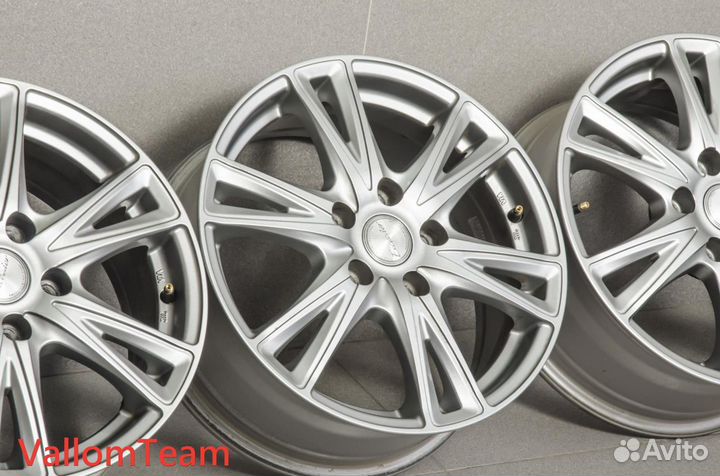 Лот UP26168226 Фирменные 16-е диски HOT stuff exce