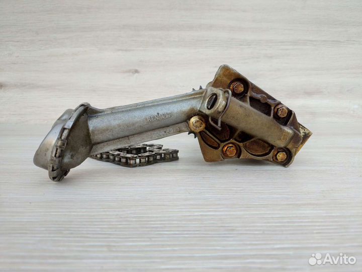 Масляный насос Renault Megane II Scenic 2