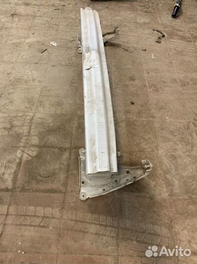 Fiat Doblo (05-15) усилитель переднего бампера