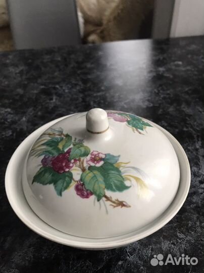 Чайник заварочный, сахарница, масленка