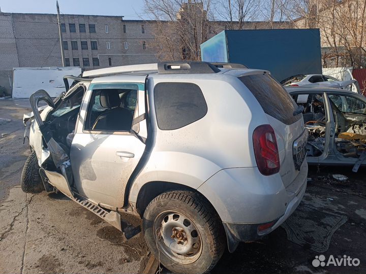 В разборе Renault Duster 2.0 F4R 4WD МКПП 2018 год