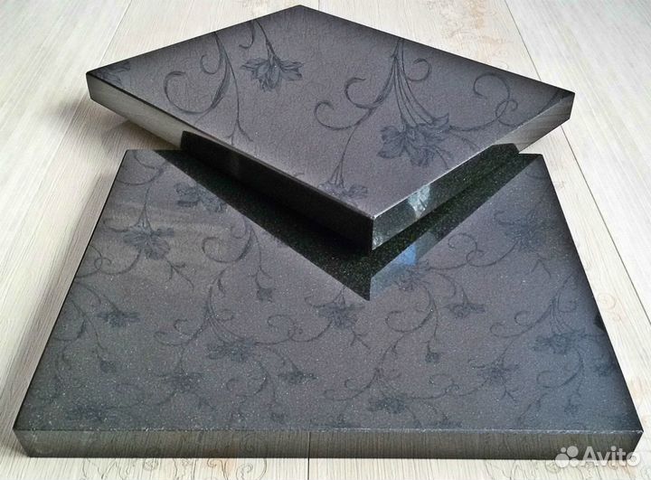 Гранитные плиты под колонки 2 пар в наличии Новые
