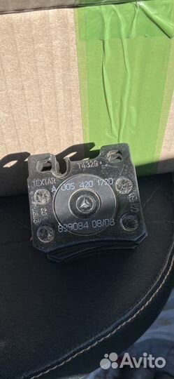 Колодки задние mercedes 124