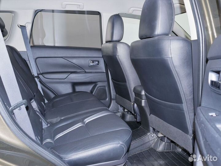 Mitsubishi Outlander 2.0 CVT, 2015, 110 000 км