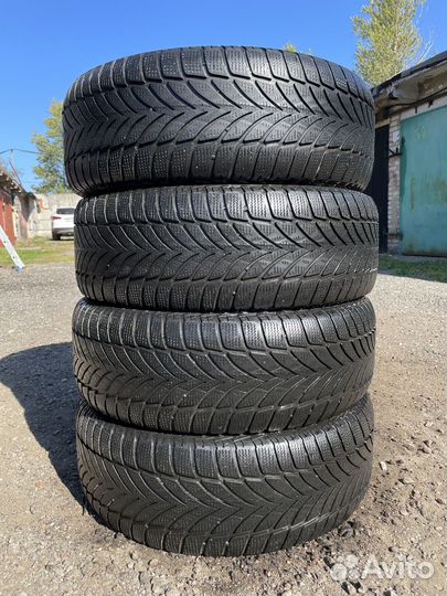 Goodyear UltraGrip Ice 2 235/55 R18 104T
