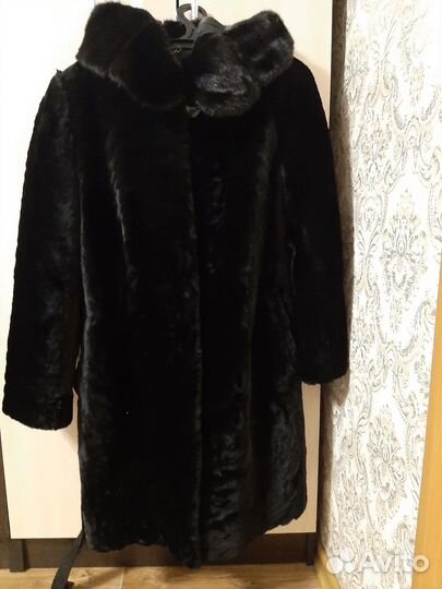 Шуба мутоновая с капюшоном 44 46
