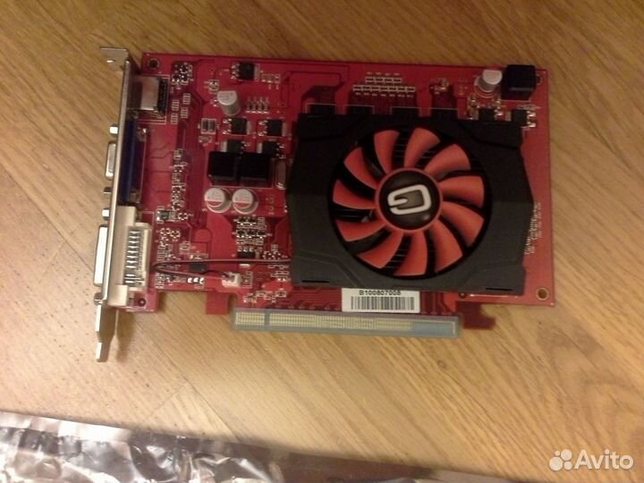 Видеокарта GeForce GT220 512M DDR2 128B