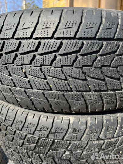 Toyo 330 235/55 R17 99T