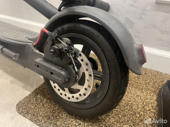 Электрический самокат Xiaomi M365 Pro