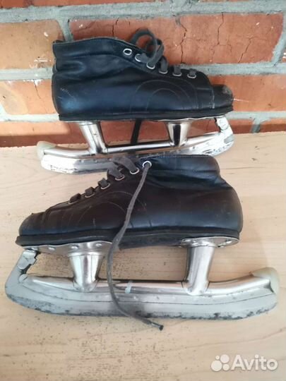 Коньки хоккейные детские