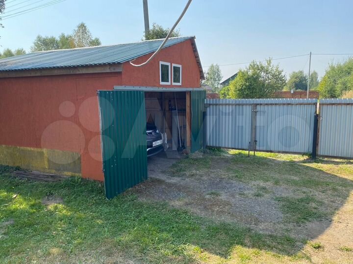 Дом 31,7 м² на участке 15 сот.