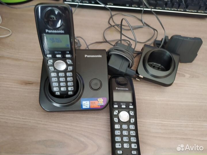 Телефон Panasonic KX-TG7206RU