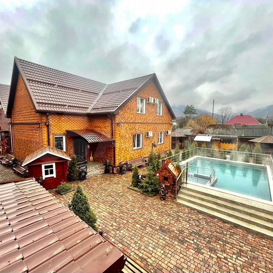 Гостиница, 1400 м²