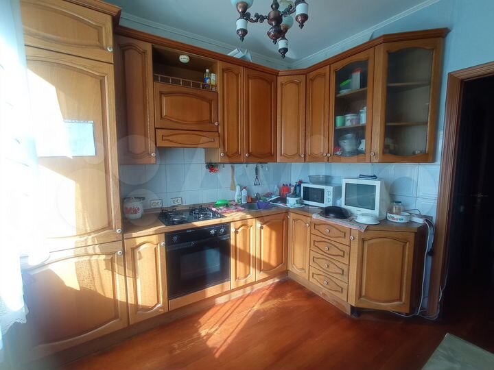 3-к. квартира, 72 м², 4/5 эт.