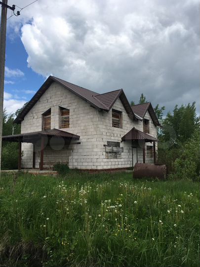 Дом 182 м² на участке 10 сот.