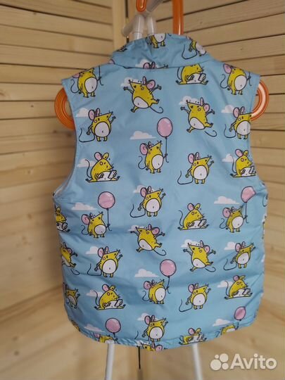 Жилетка для девочки. 104 рост