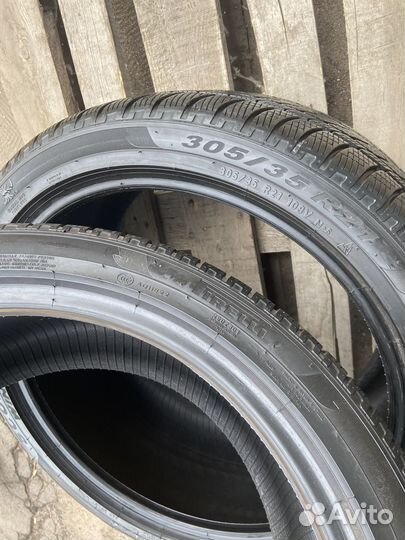 Pirelli Scorpion Winter 305/35 R21 109V