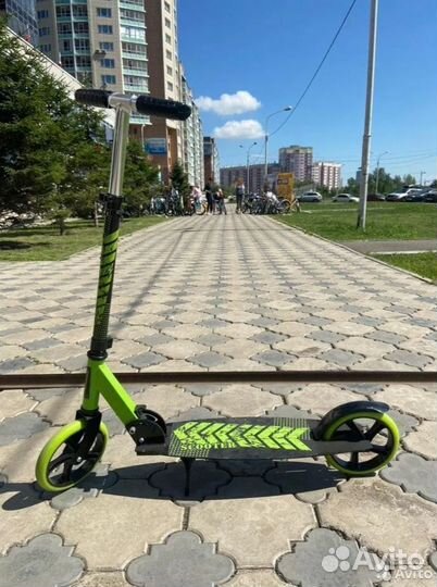 Самокат Scooter городской зеленый