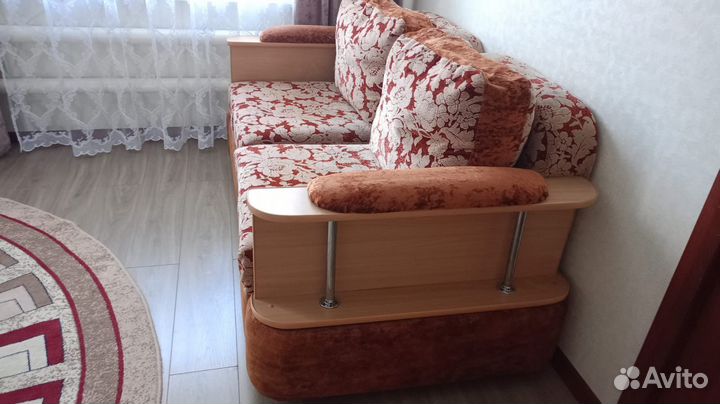 Угловой диван бу