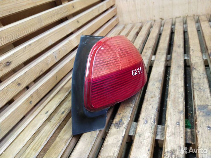 Фонарь задний правый Peugeot 206 2000