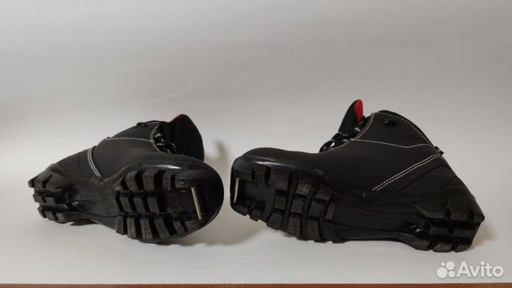 Лыжные ботинки 38 размер черные