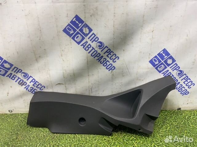 Обшивка стойки задняя левая Ford Focus 2 хэтчбек