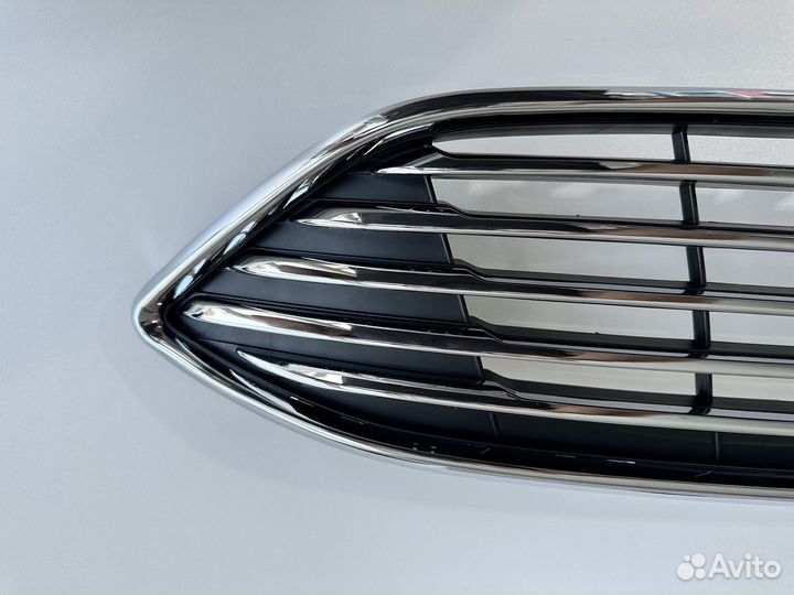 Решетка бампера Форд Фокус 3 рестайлинг