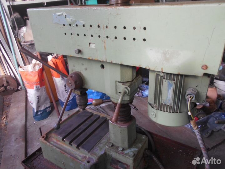 Сверлильный станок