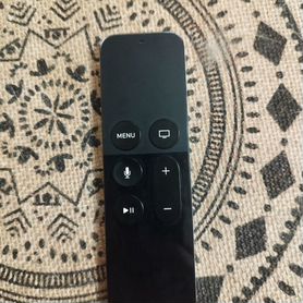 Пульт от Apple TV