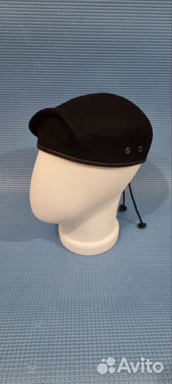Берет черный отбитый