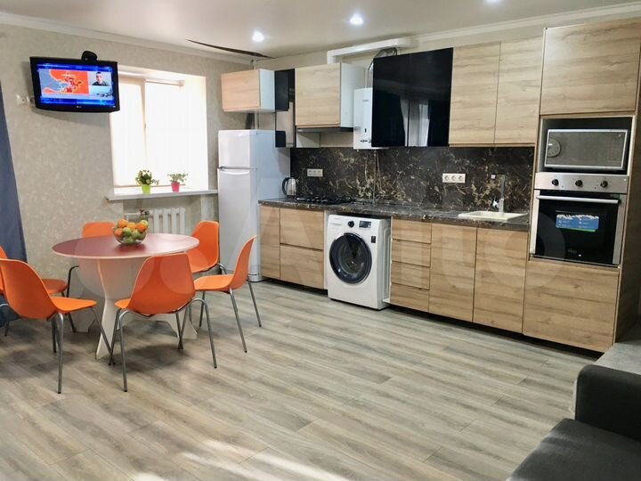 3-к. квартира, 72 м², 1/5 эт.