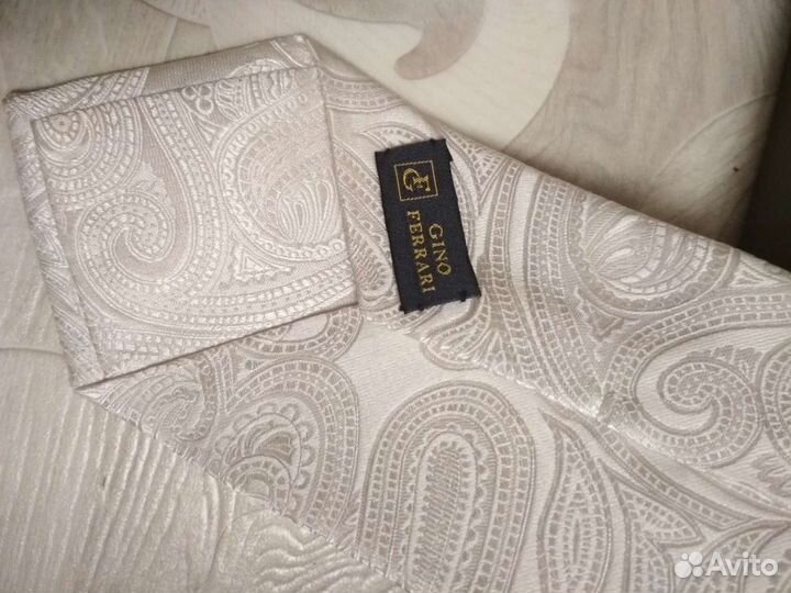 Галстук Gino Ferrari, Италия