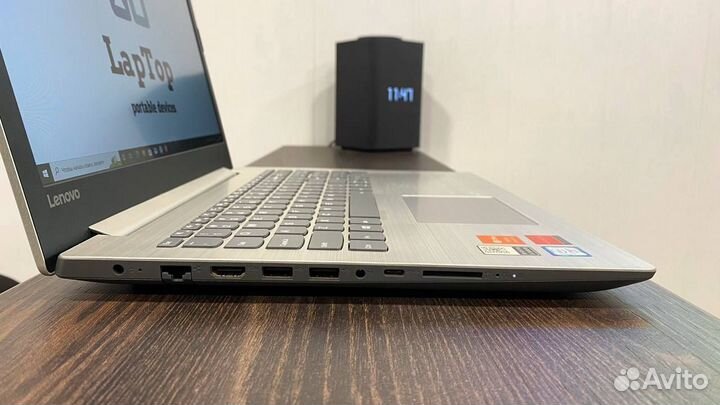 Ноутбук Lenovo c intel core i7 7500U + AMD 530