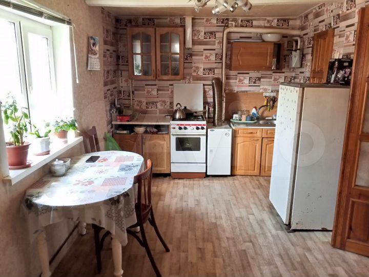 Дом 56 м² на участке 6 сот.