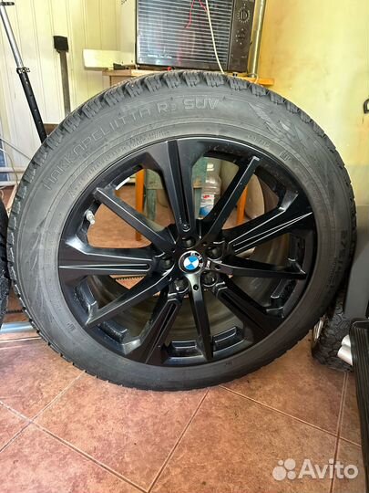 Зимние колеса оригинал BMW R20 748 M performance