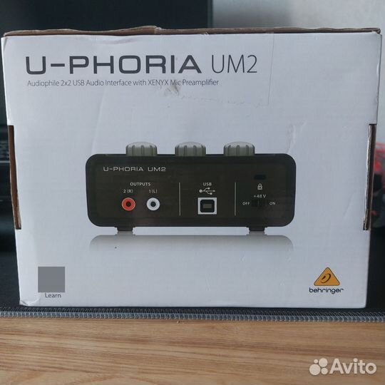 Beringer u-phoria um2 внешняя звуковая карта