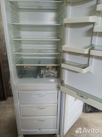 Продается холодильник