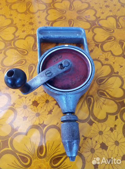 Дрель ручная