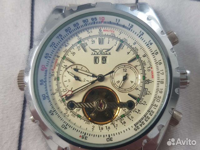 Брейтлинг. Сапфир очень красив